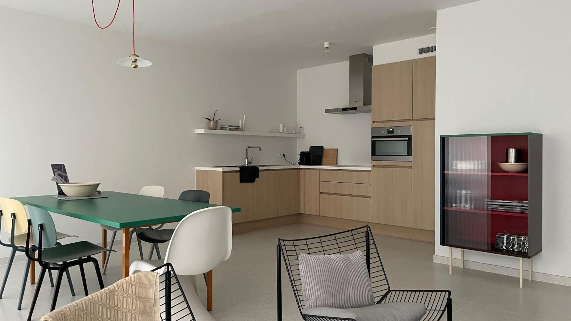 Huswell - Modern One Bedroom With Lateral Sea View